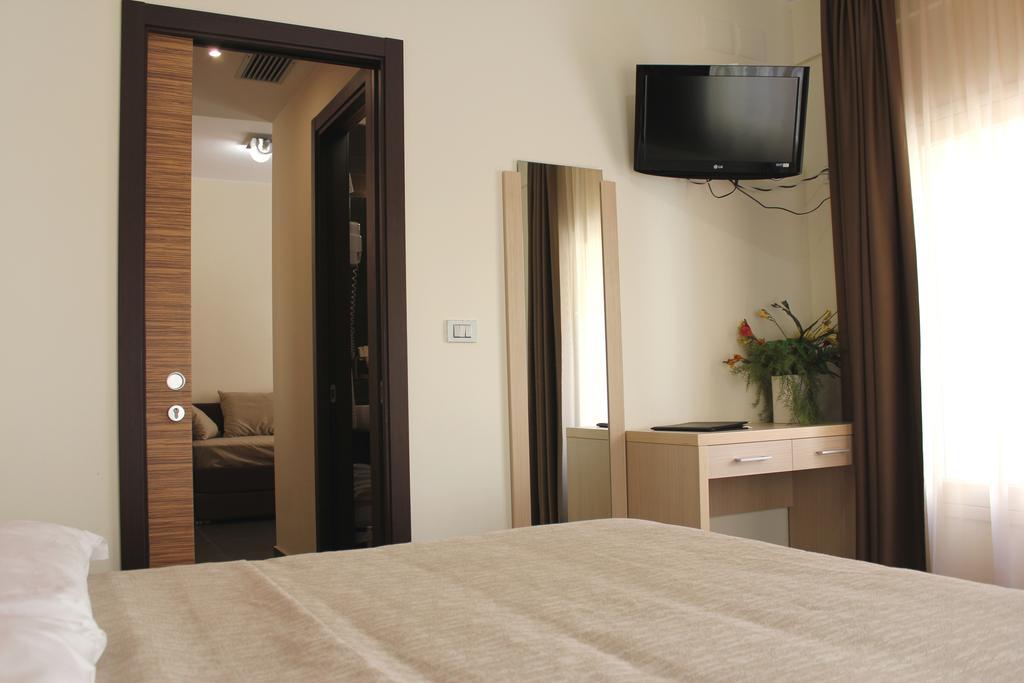 Hotel 33 Baroni Gallipoli Esterno foto